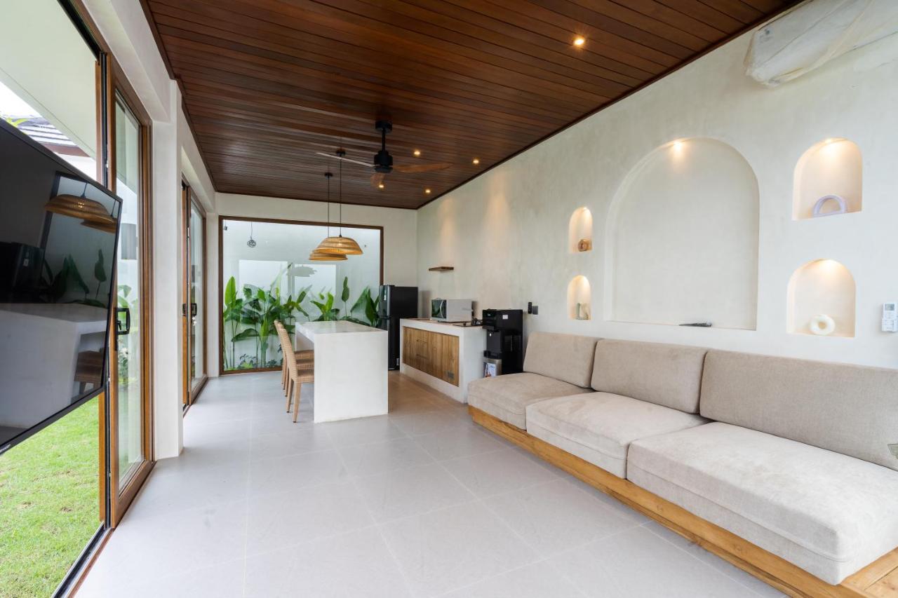 J4 Villas Sanur Exterior photo