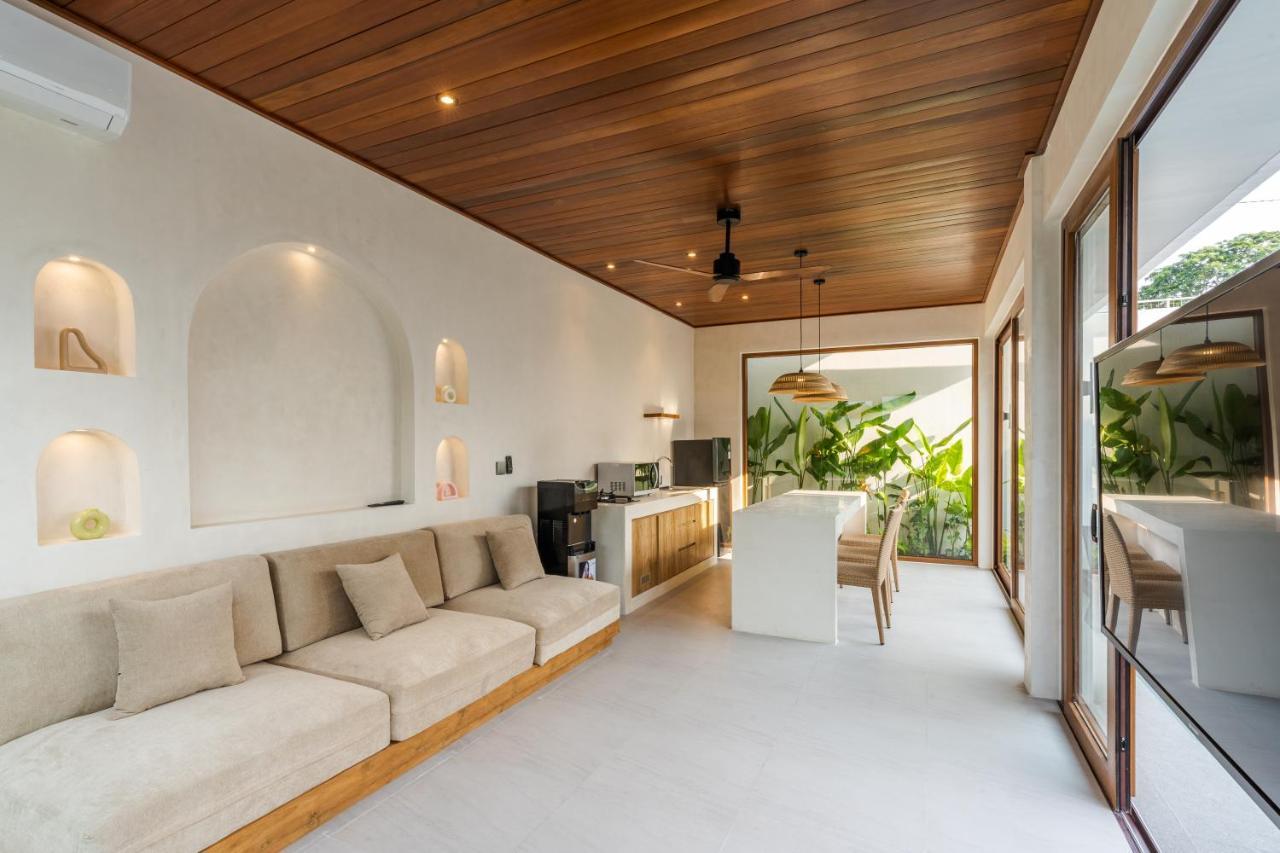 J4 Villas Sanur Exterior photo