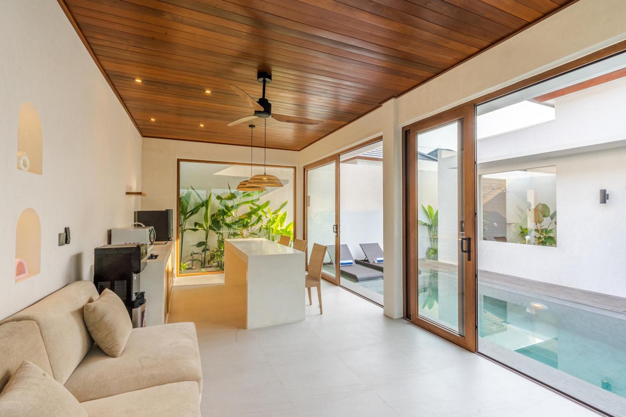 J4 Villas Sanur Exterior photo